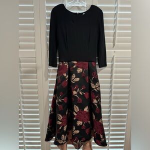 New Stunning Holiday Jaquard Dress. Listening to all reasonable offers